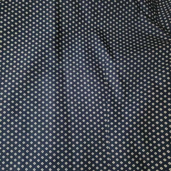 Express Fitted XL 17.5 Flower Geometric Design Dress Shirt - Picture 15 of 16